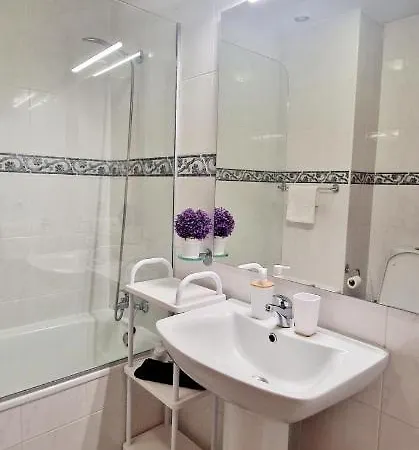 Ocean Pearl Y * Funchal