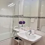 Ocean Pearl Y * フンシャル